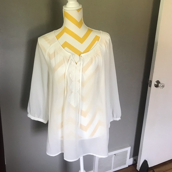 Old Navy Sheer Cream Top - Picture 1 of 7